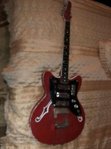 pianino ucuz: Elektron gitara, 6 sim, İşlənmiş, Ödənişli çatdırılma — 4