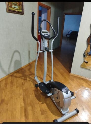 Elliptik trenajor (kross-trenajor) - Kardio və tam bədən məşqləri lalafo.az -da Elliptik trenajor (kross-trenajor) - Kardio və tam bədən məşqləri