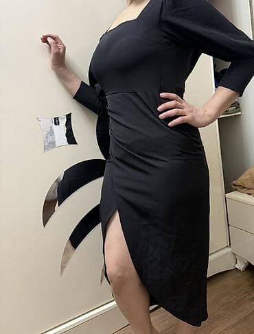 cırıq şalvarlar: Her biri 15 azn. Salvar xaric. Salvar marka dır. 75 e alınıb 20 e — 2