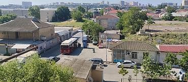 kiraye gence: Binəqədi rayonu, Biləcəri qəsəbəsi, 5057/68 məhəllə. 9 mərtəbəli — 9