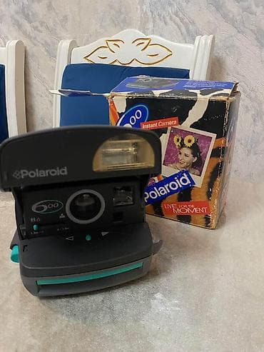 Polaroid 600 instant kamera - Model: Polaroid 600 seriyası