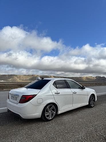 avtomobil bazarı: Salam İdeal vəzyətdədir 66000 probeqdir taksiyə sürülmüyüb vidə — 9