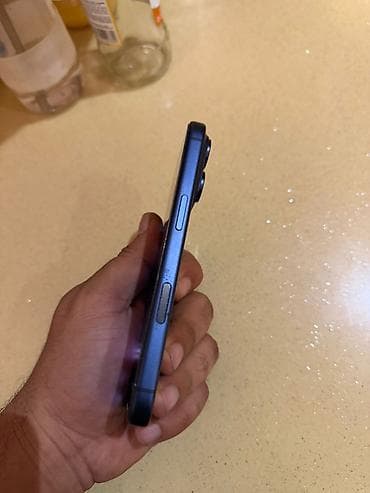 ayfon 3 kamera: IPhone 17 Pro, 256 GB, Mavi, Face ID — 4