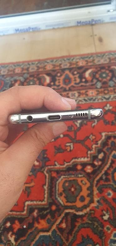 nintendo switch 2 el: Samsung Galaxy S10e, rəng - Yaşıl — 3