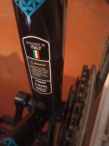 velosiped sosse: Razılaşmaq olar.ustundə təze kaska,eynək,kilid açarı,getməyinə söz ola — 8