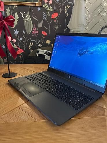 HP: İşlənmiş HP 15.6 ", Intel Core i3, 256 GB, Ünvandan götürmə — 2