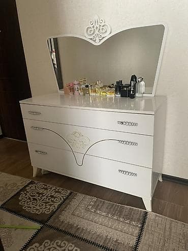 qab: 2 qapılı, Güzgülü, Ağ, Digər material, Kupe, Düz dolab — 5