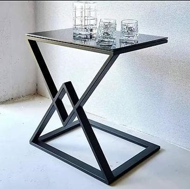 Jurnal masası, Açılmayan, Şüşə, Kvadrat masa