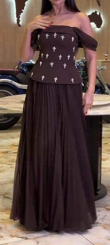 Qadın gecə/libas dəsti – şokolad rəngi
38-40 ölçü🥰