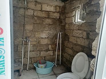 2 otaqlı həyət evi - Plan: girişdə dəhlizli mətbəx-holl, ön tərəfdə 1