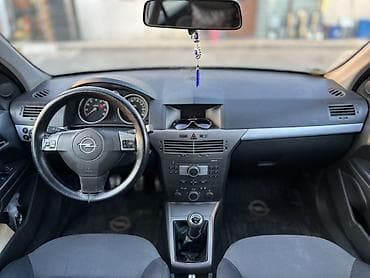 lovol 504 b: Opel Astra: 1.4 l | 2005 il 290500 km Universal — 9