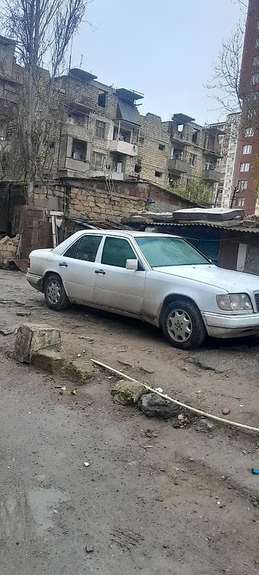Motonəqliyyat: Mercedes-Benz 250: 2.5 l | 1995 il Sedan — 8