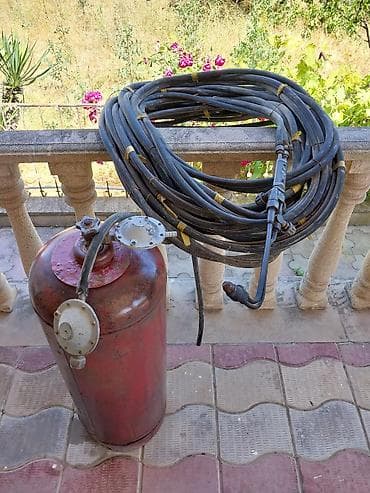 Sənaye qaz kəsici komplekti Tərkib: - Metal balon (qaz üçün), üst lalafo.az -da Sənaye qaz kəsici komplekti Tərkib: - Metal balon (qaz üçün), üst