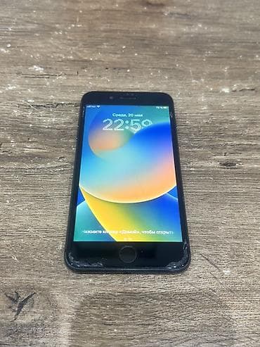 iphone 6 ekran: IPhone 8 Plus, Qara, Qırıq, Barmaq izi — 2