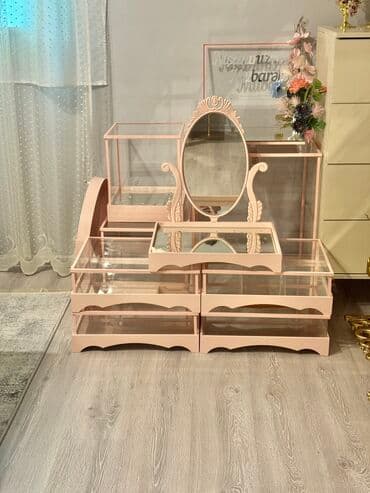 Yenidir bir defe öz nişanda istifade olunub.əl işidir.10 ədəd.1200