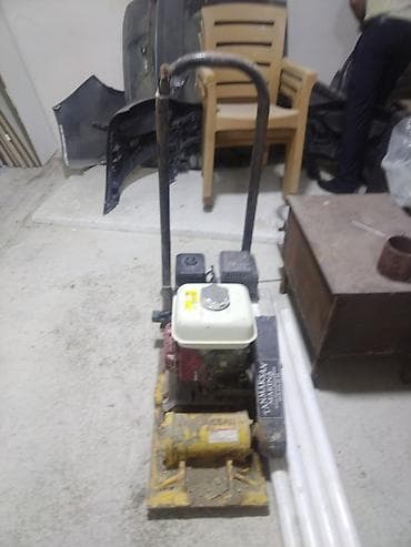 Beton plitələr: Vibrasiya plitəsi (kompaktator) - Benzin mühərrikli model – Honda GX — 2