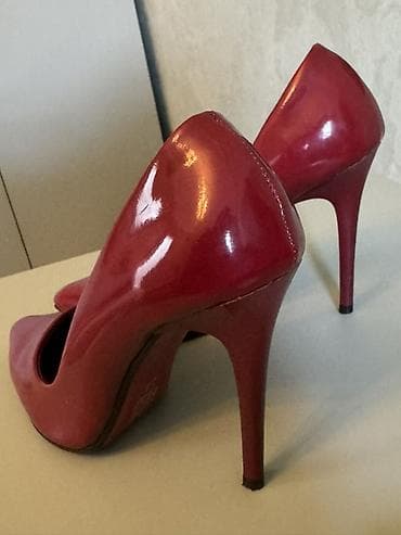 Qırmızı klassik qadın tuflisi – stilettos - Model: Nazik burunlu — 1