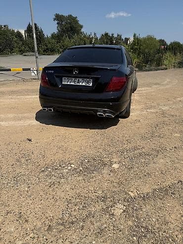 2107 qara: Mercedes-Benz C 320: 3 l | 2008 il Sedan — 5
