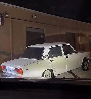 2107 oturacaqlar: VAZ (LADA) 2107: 1.6 l | 1999 il 30000 km Sedan — 2