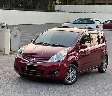 qaz otuz bir: Nissan Note: 1.5 l | 2012 il Hetçbek — 1