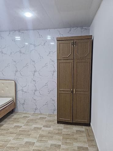 gencede ev: 3 otaqli.Aileye verilir.Razinde Fidan sadliq evinin yani — 9
