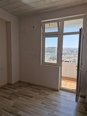 aff park: 1 otaq + studio tipli əla təmir. Mənzil boşdur. Qafqaz universitetinə — 8