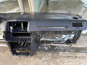 hidromek satilir: Məhsul: Avtomobilin ön paneli (torpedo) Təsvir: - Material: qara — 4