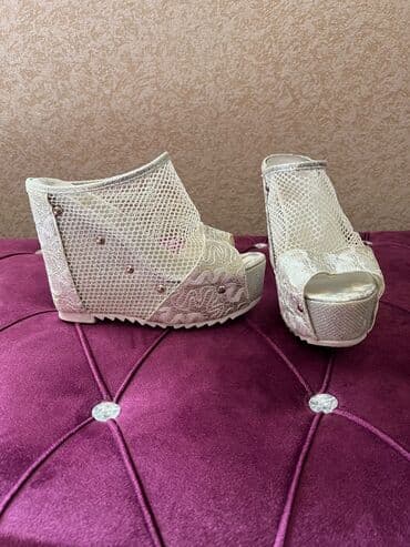 Kişi ayaqqabıları: Ölçü: 37, rəng - Bej, Yeni — 1