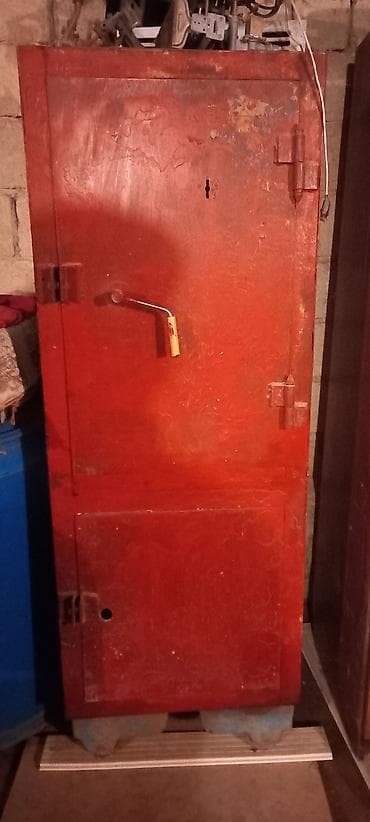 asılqan dolab: Metall seyf/dolap – ağır və möhkəm konstruksiya - Material: tam metal — 1