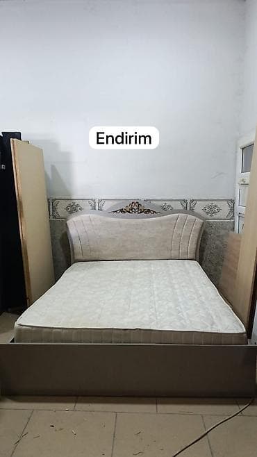 Xanim🥰 TAXT TƏZƏDİR ÖLCÜ 2.10/1.65 təcili satılır 🚨 Qiymeti 225 azn