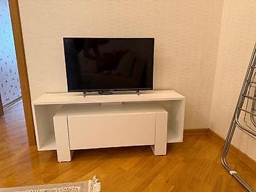 tv altığı: Düz TV altlığı, Polkalı, Laminat — 1