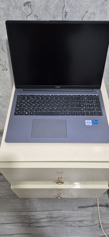 Настольные ПК и рабочие станции: Huawei noutbuk - Model xətti: Huawei (MateBook seriyası görünüşlü — 2