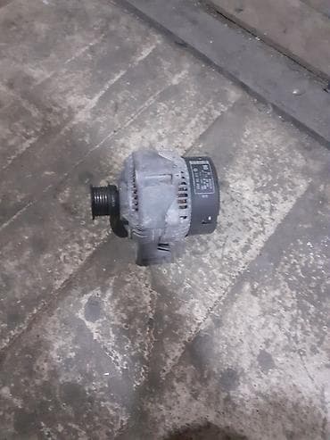 mersedes dinamasi: BOSCH generator (alternator) Texniki məlumat: - Brend: BOSCH - Güc — 3