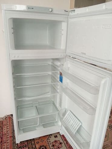 İşlənmiş 2 qapılı Indesit Soyuducu Satılır, rəng - Ağ