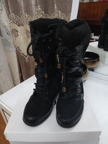 Qaşıqlar: Uzunboğaz, Ölçü: 38, rəng - Qara, İşlənmiş — 1