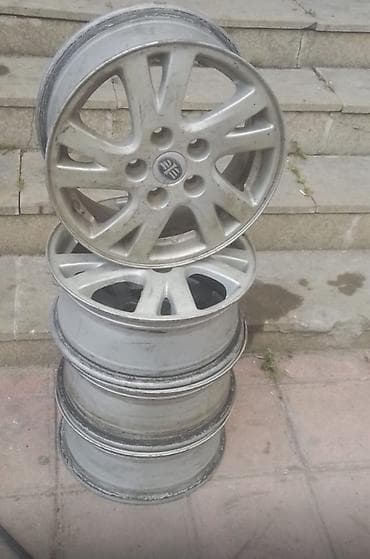 Mühərrik diskləri – 4 ədəd yüngül lehimli (alyuminium) disklər -