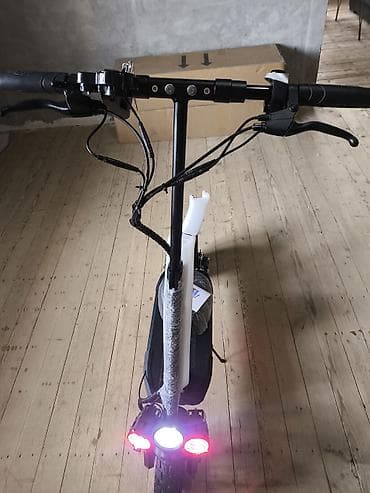 samakat: Elektrik skuter – qara/qırmızı dizayn, güclü şəhər və off-road yürüşü — 8