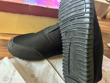 idman kişi şortları: 43 razmer krasovka alınıb Turkiyeden alinib Ciddi alıcılar zəng — 2