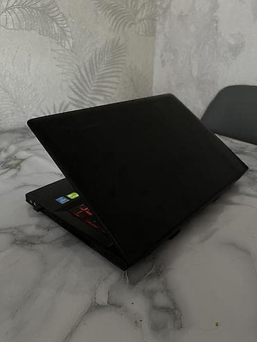 sukan oyun: Lenova gaming noutbuku satılır. 15.6 düymlük Canlı Ekran ekranı — 7