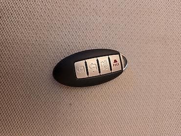 Radiatorlar: Nissan 4 düyməli Intelligent Key fob, Orijinal, Yeni — 4