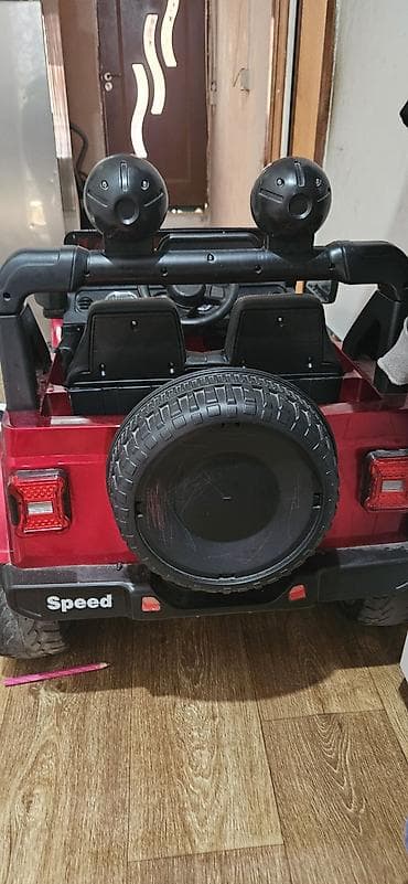 Uşaq üçün elektrikli off-road tipli minik maşını - Korpus: qırmızı