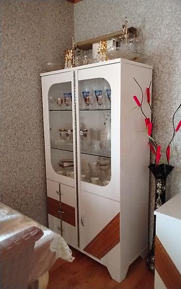 acar dest: Yemək otağı üçün mebel dəsti - Rəng: ağ korpus, qızılı-bürünc dekor — 1