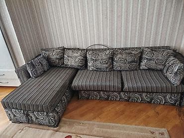 Künc divan, Parça