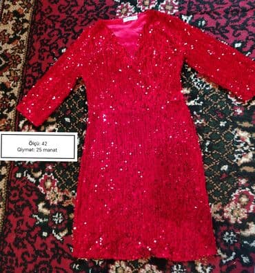 Нижнее белье: Zərif və diqqətçəkən qadın geyimləri: 1) Qara-gümüş rəngli, nazik — 2