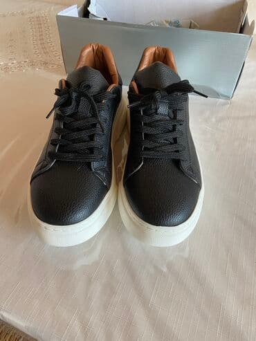 i̇dman ayaqqabısı: Başlıq: 🌟 Tam Yeni Trendyol Ayaqqabısı – 41 Ölçü 🌟 Məzmun — 2