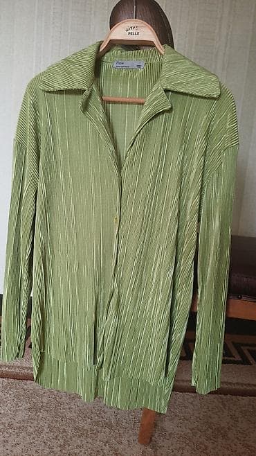 brend geyim: Brend: Flow Model: Uzunqol plisse köynək/bluz Rəng: Zeytun-yaşıl — 2