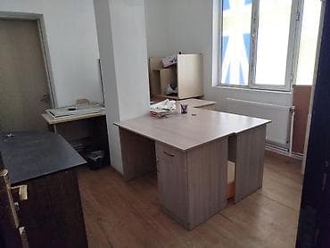 komputer oturacaqlari: Ofis mebeli dəsti Tərkib: - Resepsiyon/qarşılama masası: ağ rəng, ön — 8