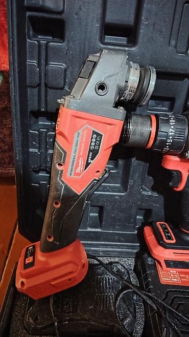 lezva disk: Milwaukee M18 akkumulyatorlu alət dəsti Tərkib: - M18 SDS-Plus — 5