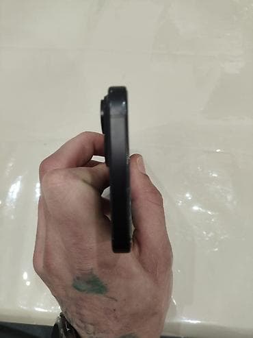 iphone qiymət: IPhone 15, 128 GB, Qara, Qırıq — 6