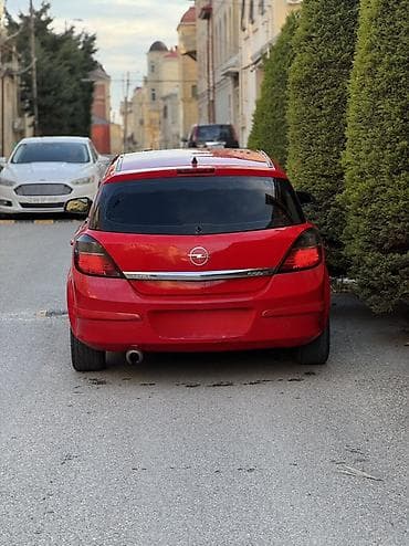 zapi satisi: Opel Astra H – 5 qapılı hetçbek - Ban növü: hetçbek, 5 qapı - Rəng — 2